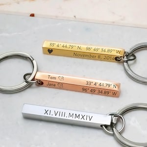 Personalized Location Coordinates 3D Keychain, Engraved Custom Keyring for Couples, Special Gift for Boyfriend 4 Sided Wedding Date zdjęcie 5