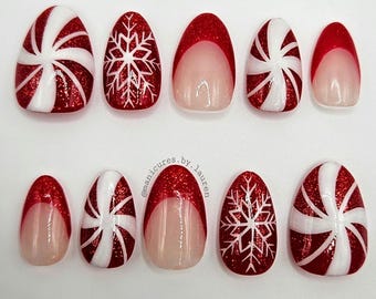 Juego de uñas postizas clásicas con purpurina roja menta y temática invernal