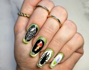 Green Cat Eye Woodland Oddities Nail Set