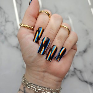 Shifted Squares Optical Illusion Press On Nail Set