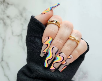 Wavy Rainbow Press On Nail Set