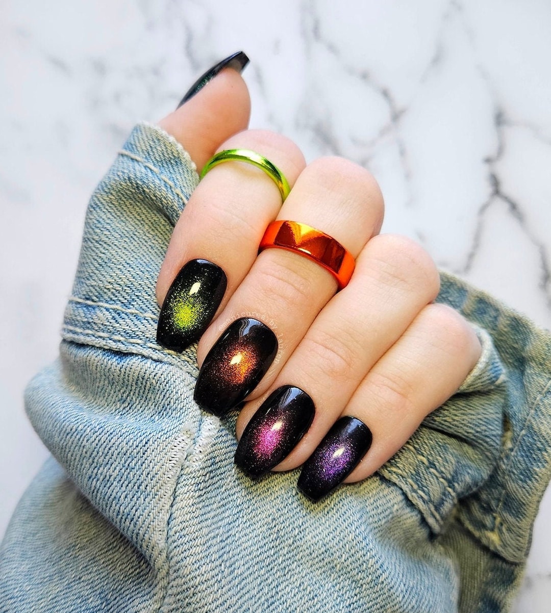 Rainbow Cylindrical Cat Eye Magnetic Press on Nail Set - Etsy UK