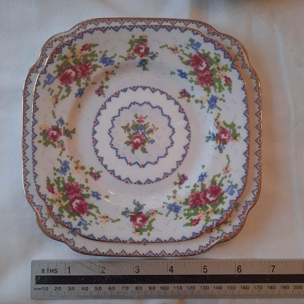 Vintage Royal Albert ‘Petit Point’ plate/ Royal Albert Petit Point china set/ vintage Royal Albert china/ Petit Point china/ antique china