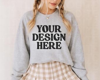 Gildan 18000 Ash Mockup Ash Felpa Mockup Oversize Mockup Ash Maglione Mockup Heather Grey 18000 Gildan Mockup Crewneck Trendy Mock