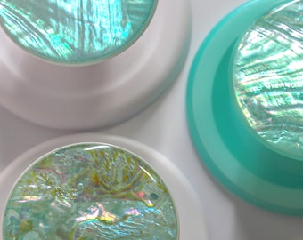 Green Shell MagSafe Phone Grip: Mother of Pearl & Abalone, Handmade Kindle Grip