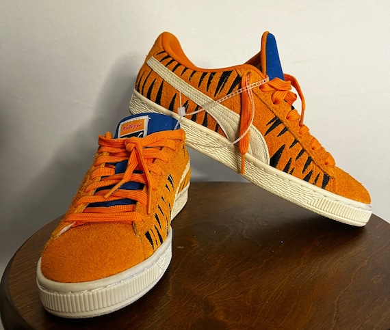Size 6.5 - PUMA Suede x Frosted Flakes Low Tony t… - image 1