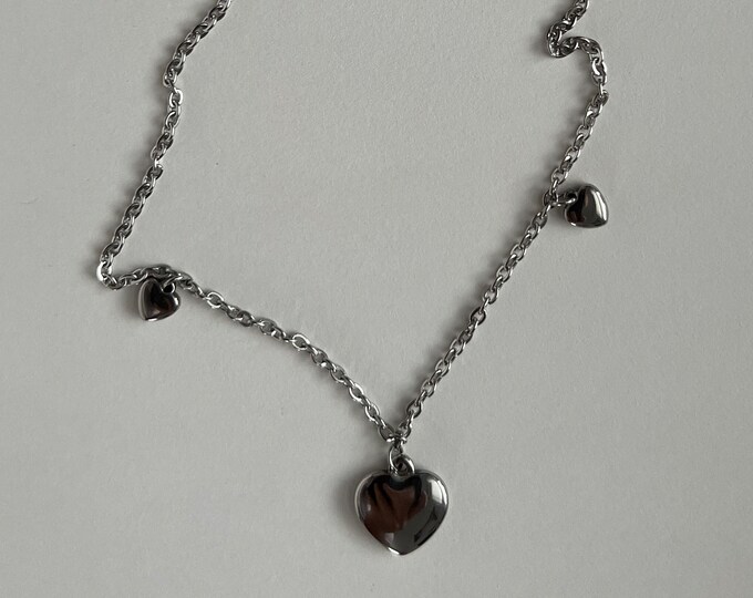 Heart charm necklace
