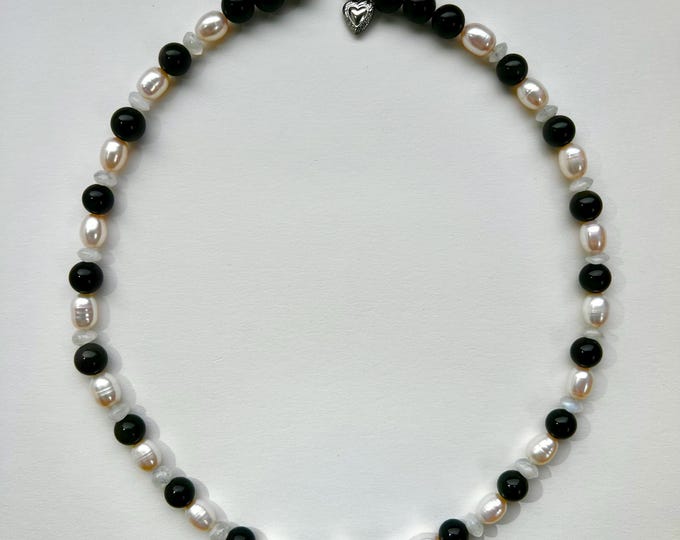 Pearl Obsidian Moonstone Beaded Necklace.