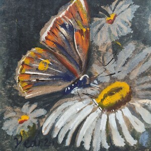 Pintura al óleo original personalizada de mariposa nocturna con flores blancas de Vedrina.ART, obra de arte abstracto colorida hecha a mano, regalo moderno en miniatura.