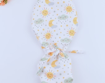 Gorro quirúrgico con coleta: gorro de algodón con forro de satén.