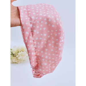 Floral ponytail scrub cap, Summer scrub cap with ponytail holder. Flowers Euro Scrub Cap for Women, Surgical cap, silk lined scrub cap.