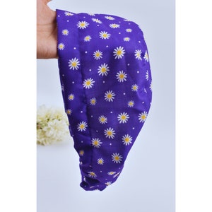 Daisy Floral Euro Scrub Cap: Women&#39;s Surgical Hat, Satin Lined Option