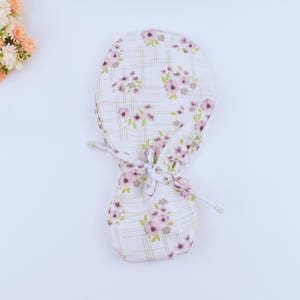 Floral ponytail scrub cap, Summer scrub cap with ponytail holder, Surgical cap women. Surgical cap with ponytail, Satin Lining scrub cap.