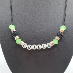 Luminoso Y2k brilla en el collar de cosplay oscuro, regalo de bisutería hecho a mano para su cumpleaños, Navidad