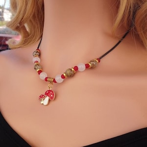 Y2k Necklace Red Mushroom Pendant Necklace Fun Choker Necklace Mushroom Charm Necklace Cute Mushroom Necklace Bead Necklace Jewelry Gift