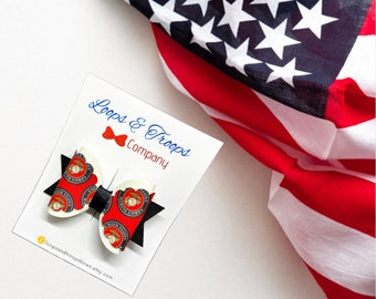 USMC Mädchen Militärschleife, Marine Corps Schleife für Zeremonien, USMC Haarspangen für Kleinkinder, Geschenk für Militärkind, Marine Corps Logo Geschenk