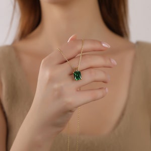 14K Gold Radiant Cut Emerald Necklace, Minimalist Green Dainty Necklace, May Birthstone Pendant, Solitaire Necklace for Her