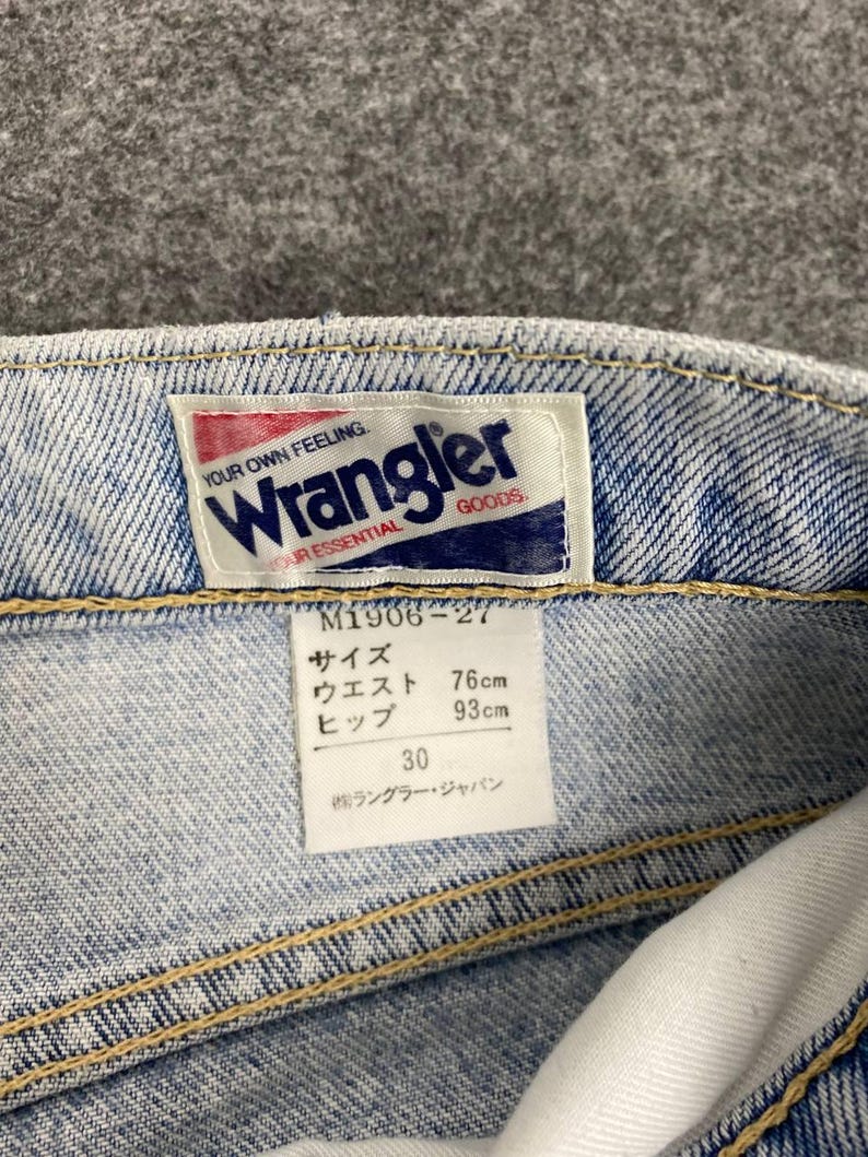 Vintage WRANGLER Distressed Jeans | 90s Thrashed Cowboycore Denim | Rugged Sun Faded Workwear | Grunge Western image 10