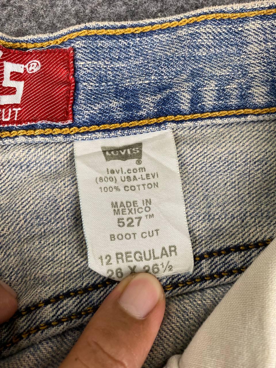 VINTAGE Y2K Levi's 527 Bootcut Jeans W28 L26.5 | Light Wash
