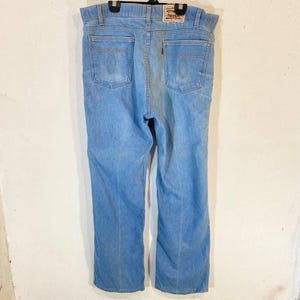 Vintage Levi&#39;s Light Blue Classic Fit Jeans W38 L30 50% Cotton USA Made