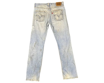 Vaqueros rectos ajustados Levi's 514 vintage, denim desgastado de tiro medio Y2K, azul claro lavado Levi Strauss Co.