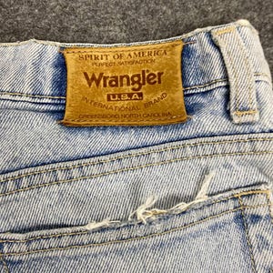 Vintage WRANGLER Distressed Jeans | 90s Thrashed Cowboycore Denim | Rugged Sun Faded Workwear | Grunge Western image 5