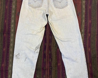 Jean Levi's 550 vintage des années 90 | Jean fuselé délavé clair | Coupe décontractée taille haute