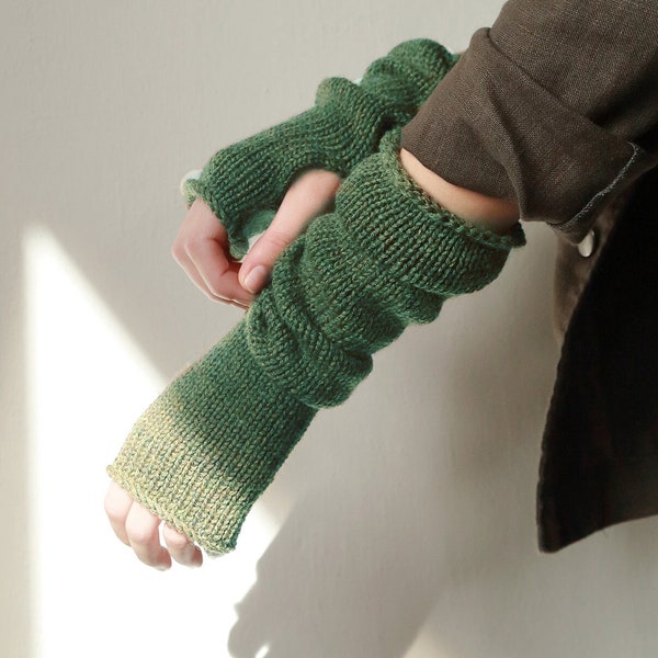 Green handknitted wool knit arm warmers, Non itchy green wool knit wrists, Wool blend green warm winter sleeves in Pine Green