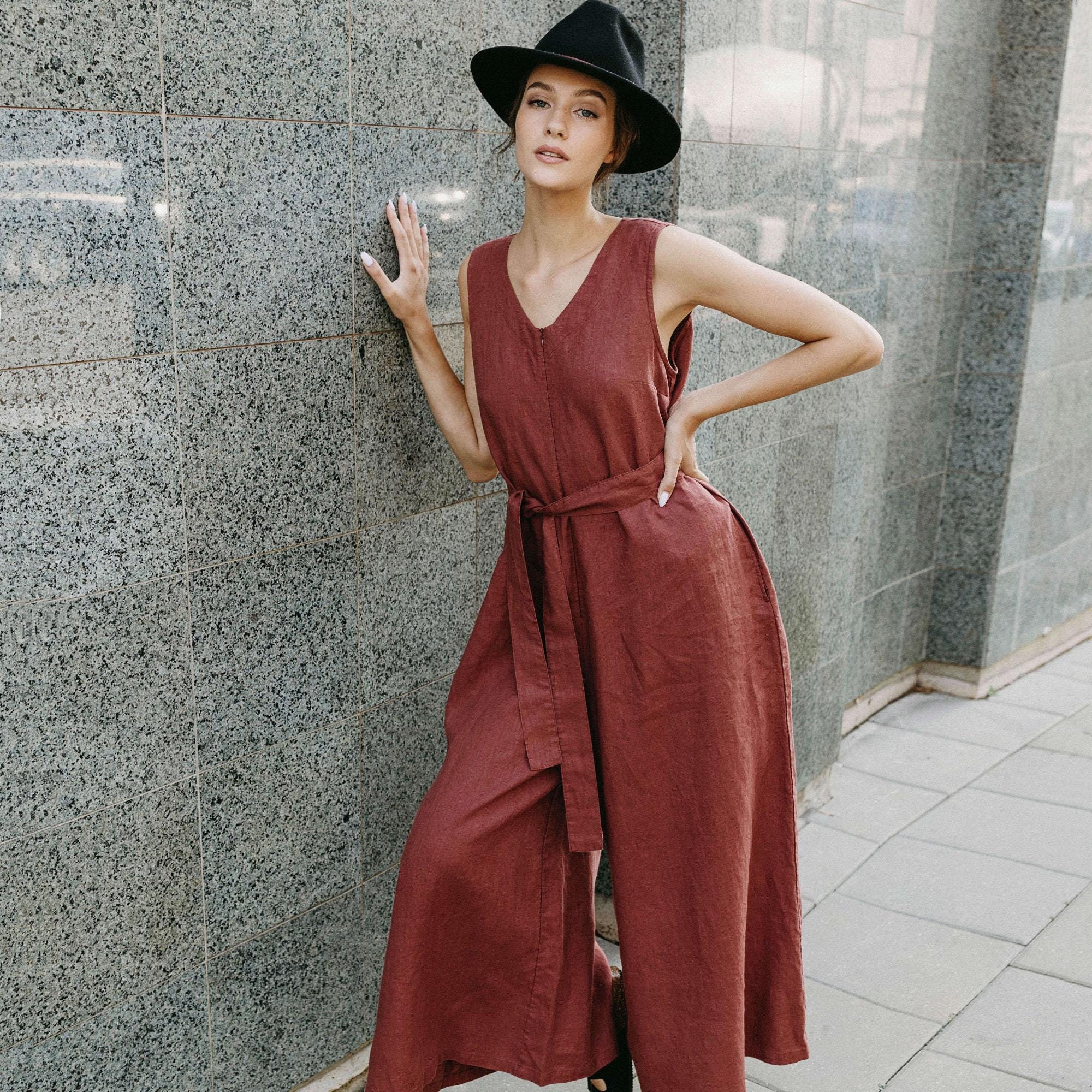 V-neck Sleeveless Brown Red Linen Jumpsuit, Front Zipper Closure V-neck Sleeveless Brown Red Linen Jumpsuit, Front Zipper Closure