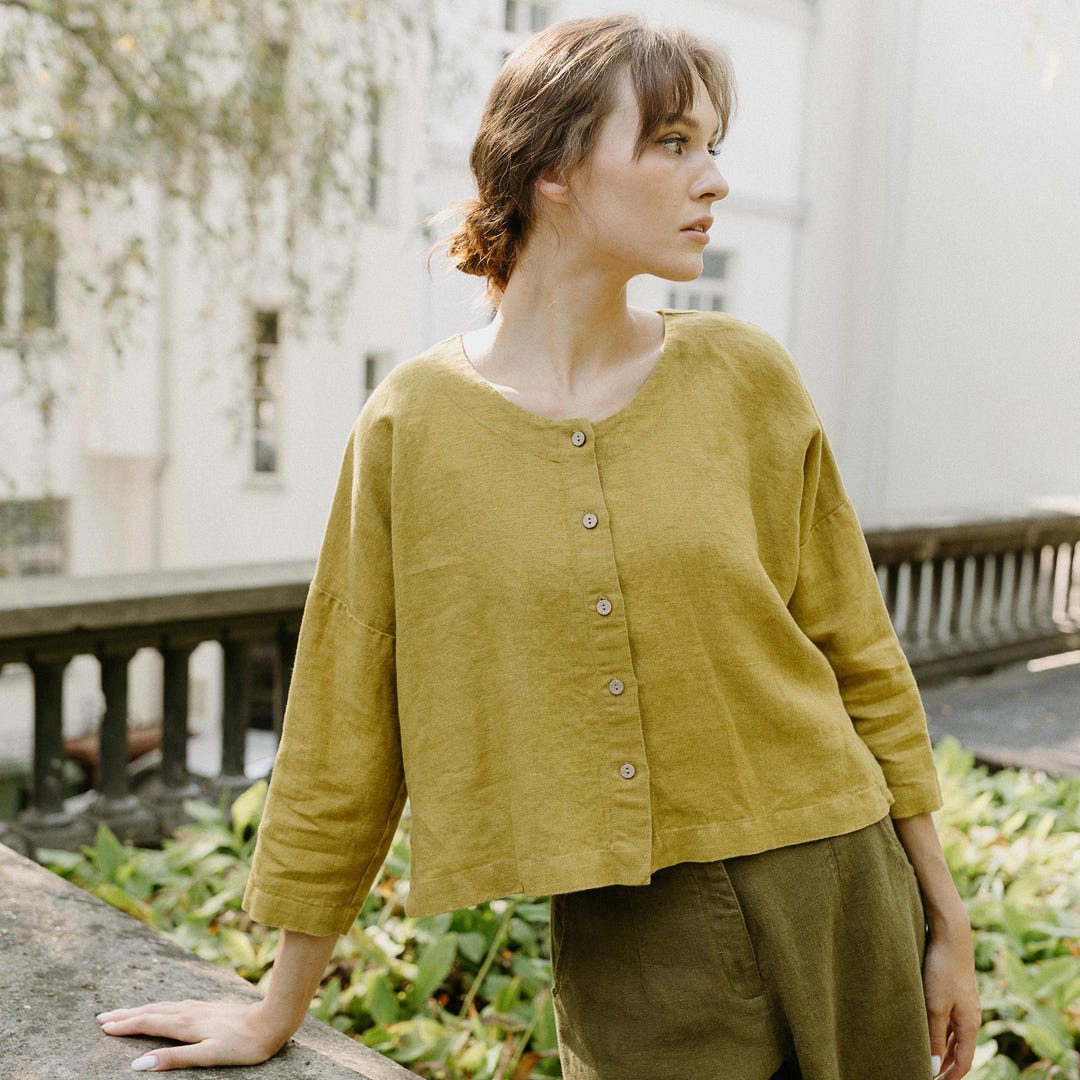 Green Heavy Linen Jacket With Front Buttons Closure