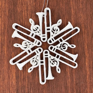 Tromboneornament, sneeuwvlok met trombonesornament, cadeaus voor trombonespelers, ornament muzikant, marchingbandcadeaus