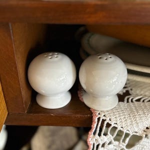 Vintage Fiesta Ware White Salt & Pepper Shakers – Classic Ball Shape Collectible