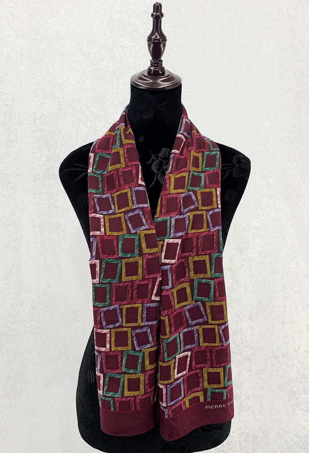 Foulard En Soie Authentique Pierre Balmain - Motif Floral Multicolore, Occasion Bon état, Vintage
