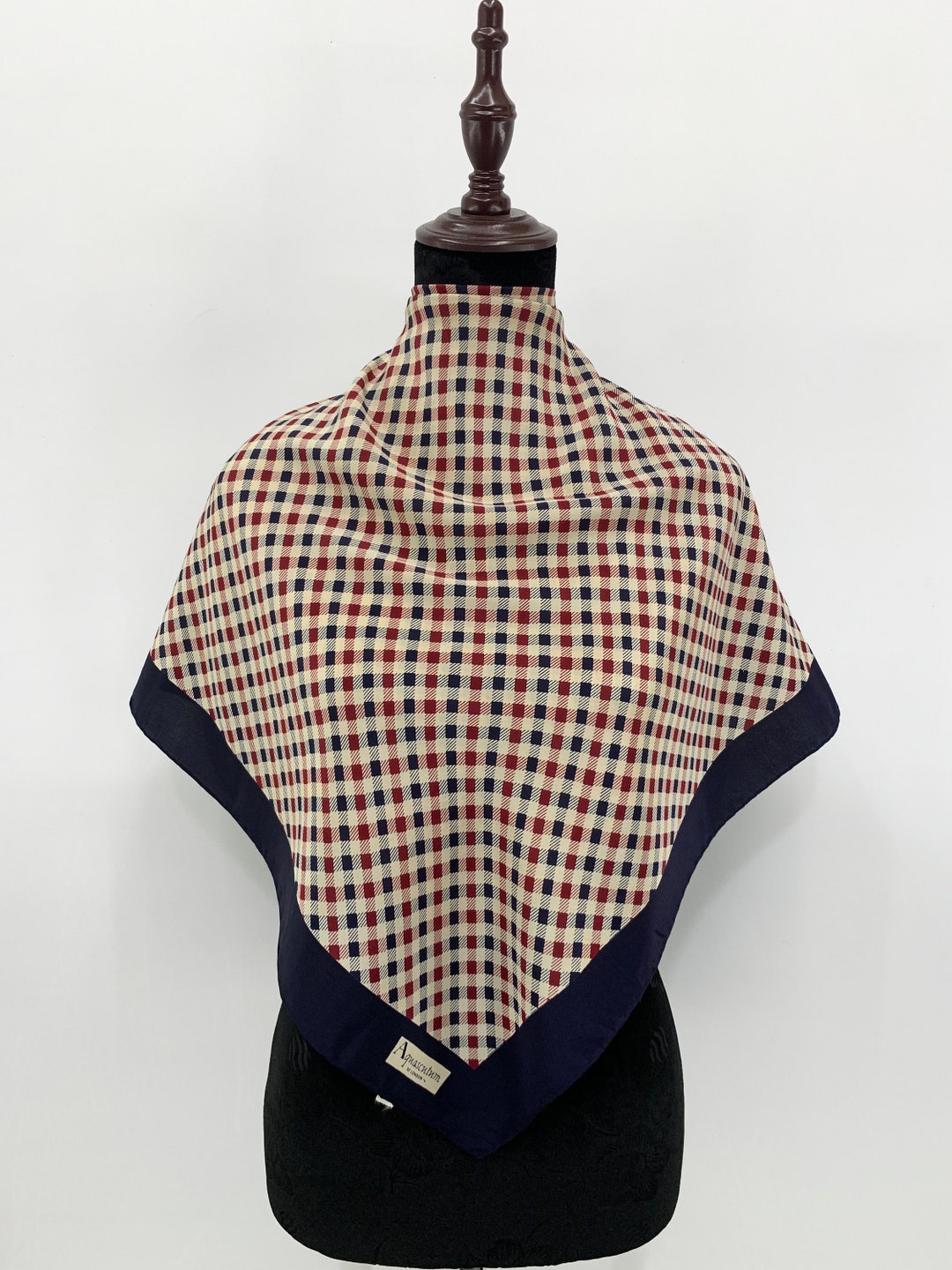 Foulard Aquascutum En Soie - Multicouleur - Occasion