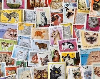 45 postzegels met afbeeldingen van katten van over de hele wereld, om te verzamelen of te knutselen.