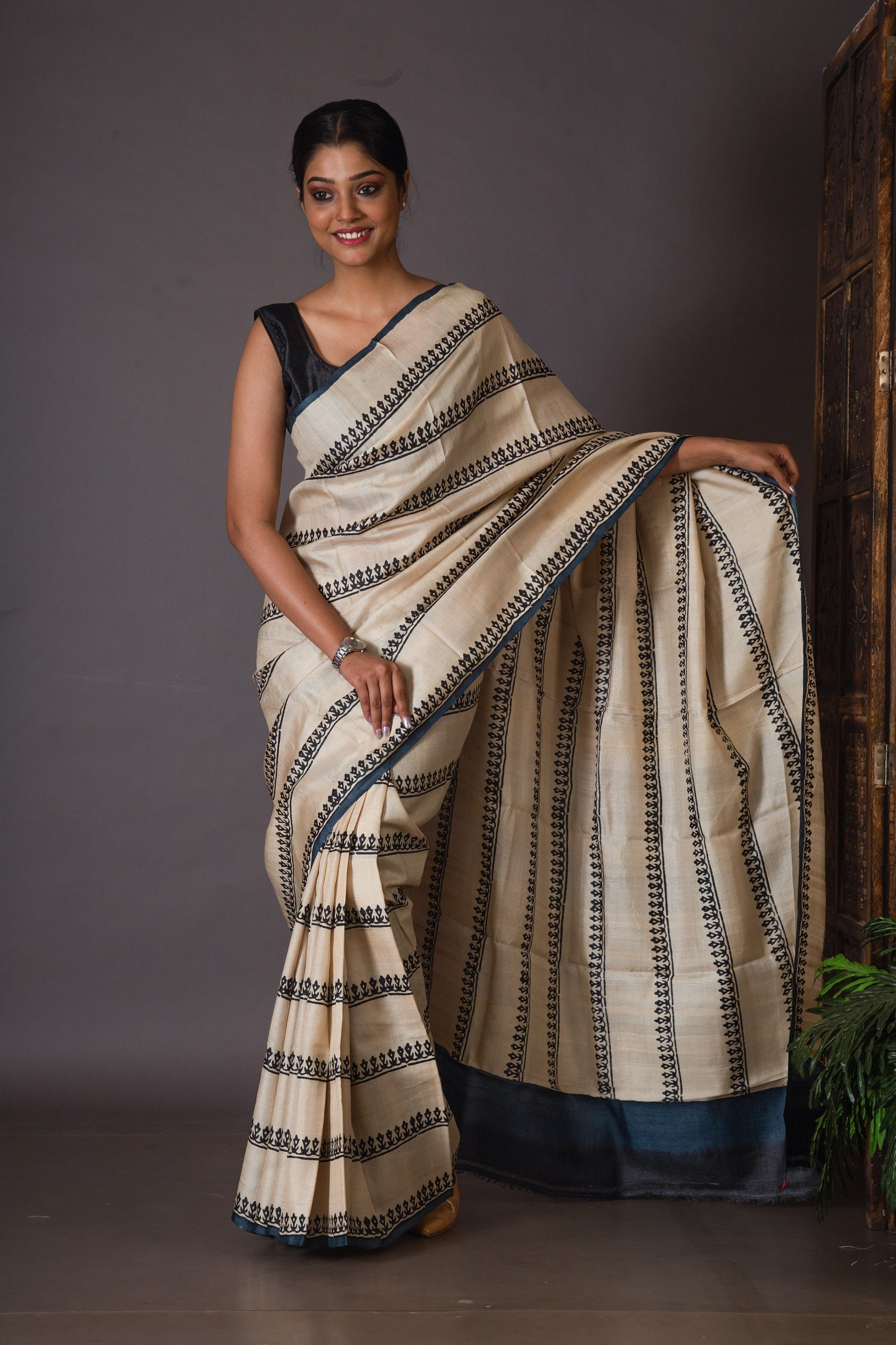 Pure Gachi Tussar Silk Saree with minimalist hand block print design | Printed blouse piece | Black and white saree