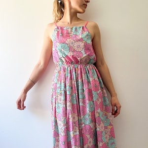 Mint Flowers - Maxi Dress | Pink Pastel Floral Sun Dress | Retro 1960s-1970s Hippie Flowy Lightweight Sleeveless Boho Dress Plus Size XS-5XL