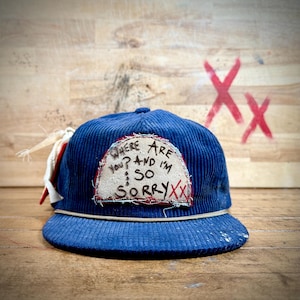 Letra de Blink 182, Gorro de pana - Parche de lona desgastado