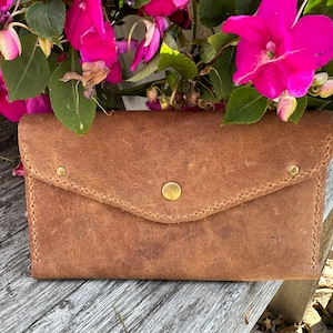 Cartera de mano larga para mujer de piel hecha a mano