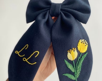 Hand Embroidered Linen Hair Bow: Personalized Tulip Flower Clip