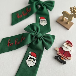 Lazo para el pelo bordado a mano con gorro de Papá Noel, lazos personalizados, lazo para el pelo para niños, lazo con nombre personalizado, horquilla para niños, lazos para el pelo de niña, lazo para regalo de Navidad.