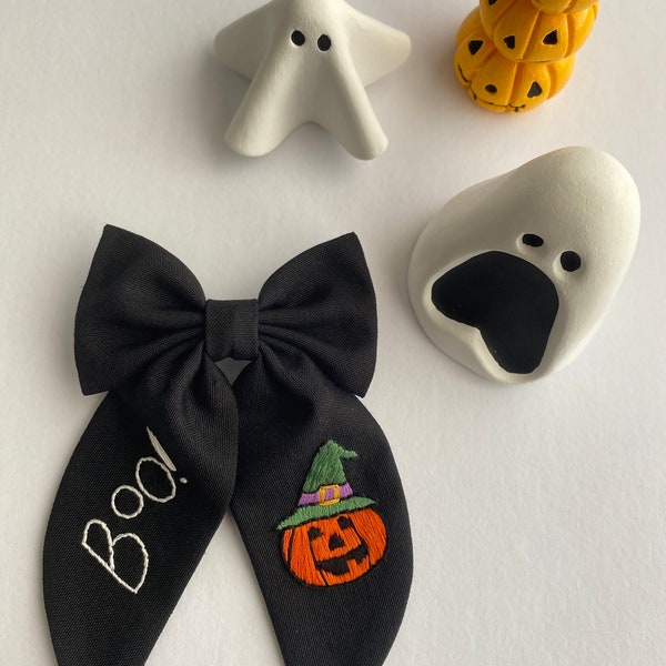 Halloween Gift Custom Boo Written Witch Pumpkin Hand Embroidered Hair Bow For Girls Women Bows Children Hair Clip Linen Hair Ribbon