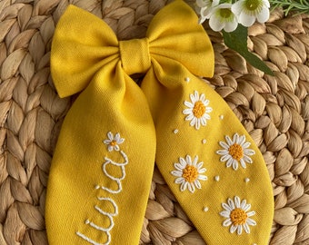 Handmade Personalized Hair Bow with Special Name and Daisy Flower Embroidered suitable for Baby Girl Child and Adult Ladies
