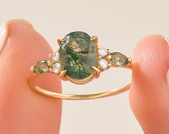 Oval Moss Agate Ring, Solid Gold Green Engagement Ring, Women&#39;s Gemstone Ring, Moss Agate Solitaire Ring, Anniversary Gift for Wife