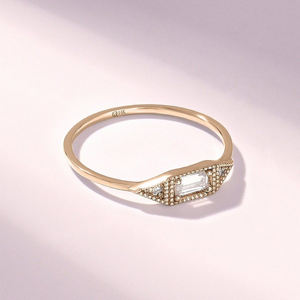Art Deco Baguette Small Signet Ring | 14k_18k_10k Solid Gold Vintage Milgrain Ring | Geometric Slim Pinky Moissanite Ring for Women | Aurora