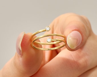 14K Solid Gold Spiral Moissanite Ring, Bezel Wrap Band, Minimalist Swirl Rings, Modern Stackable Jewelry,Unique Proposal Gift for Girlfriend