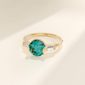 14k Solid Gold Teal Sapphire Ring – Round Green Blue Gemstone Engagement Ring, Elegant Gift for Wife, Mom, Women Who Love Unique Jewelry