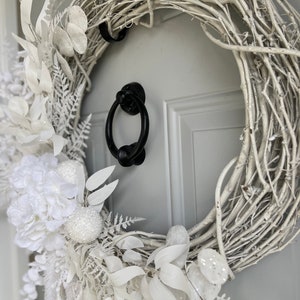 White Winter Wreath with Snowy Hydrangea and White Eucalyptus, All White Flocked Wreath for Front Door, Monochromatic Christmas Wall Decor image 3