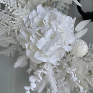 White Winter Wreath with Snowy Hydrangea and White Eucalyptus, All White Flocked Wreath for Front Door, Monochromatic Christmas Wall Decor image 4