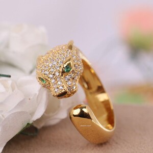 Beautifull Silver Panther ring,Animal Tiger Leopard Jaguar ring,Moissanite Ring,Women's Party Ring,Gift For Her.( Eye green )